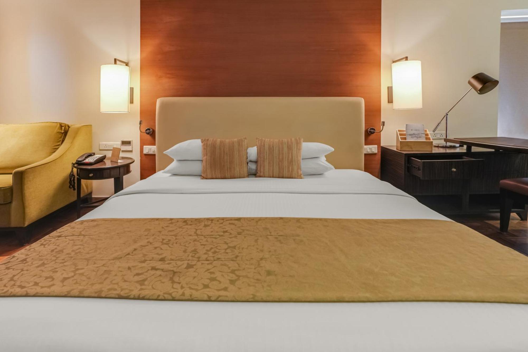 Club Mahindra Tungi, Lonavala Hotell Eksteriør bilde