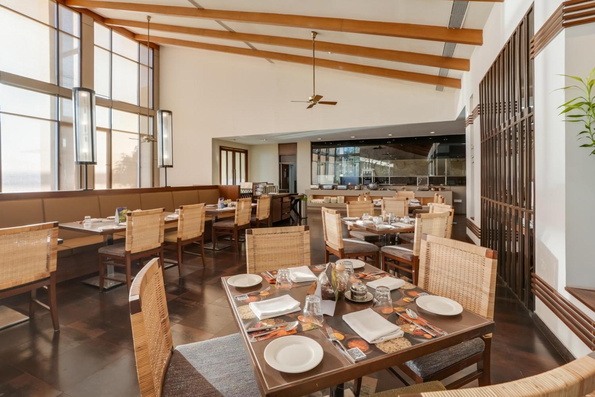 Club Mahindra Tungi, Lonavala Hotell Eksteriør bilde
