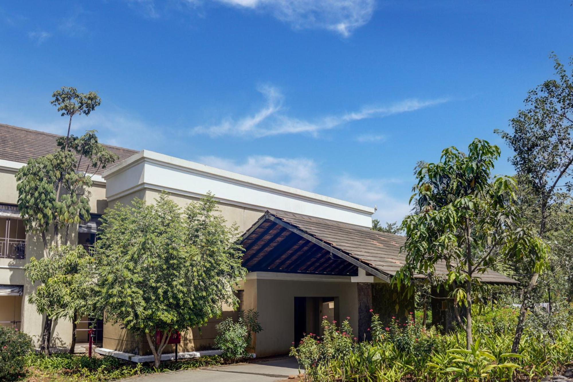 Club Mahindra Tungi, Lonavala Hotell Eksteriør bilde